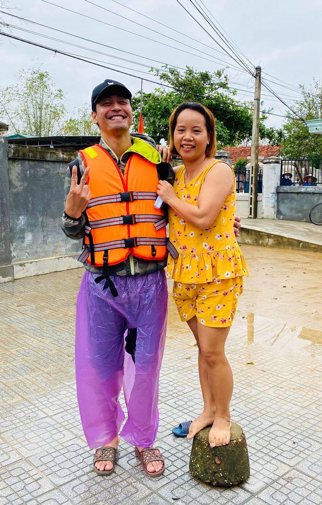 Sao Việt 24h: Hamp;#39;Hen Niê khóc giàn giụa khi bị chỉ trích amp;#34;keo kiệtamp;#34; vì ủng hộ 50 triệu đồng - 6