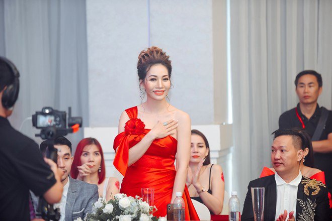 Lý Nhã Kỳ, Hoa hậu Kỳ Duyên, Á hậu Thúy Anh rạng rỡ amp;#34;đọ sắcamp;#34; tại sự kiện - 7