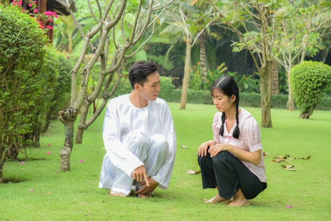 Hai cậu ấm Tiếng Sét Trong Mưa cùng yêu cô hầu gái có cuộc sống ra sao sau 1 năm? - 2
