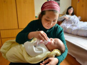 Làm mẹ - Hiếm muộn 10 năm mới có con, mẹ chồng tự đặt tên "Thị" cho cháu, nàng dâu ức: "Quê mùa"