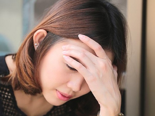 Tưởng bị đột quỵ do uống cà phê, người phụ nữ phát hiện âm mưu đáng sợ trong công ty - 1