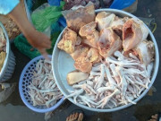 Tiêu dùng - Chọn chân gà ở chợ và siêu thị, rẻ đến mấy cũng đừng mua nếu thấy 5 điểm khác thường