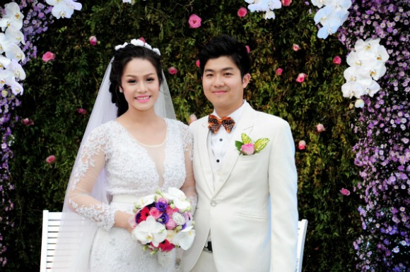 Chuyện dở khóc dở cười trong đám cưới sao Việt: Thủy Tiên bị ăn trộm, Lâm Khánh Chi thảm hơn - 8