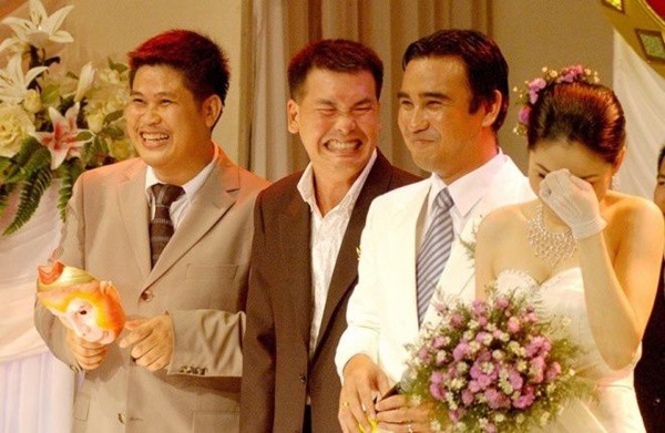 Chuyện dở khóc dở cười trong đám cưới sao Việt: Thủy Tiên bị ăn trộm, Lâm Khánh Chi thảm hơn - 7