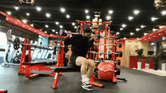 Thánh ăn Hàn Quốc từng nặng 130kg nay đã khác, vòng 2 phẳng lì, đôi chân giống hệt Miu Lê - 16