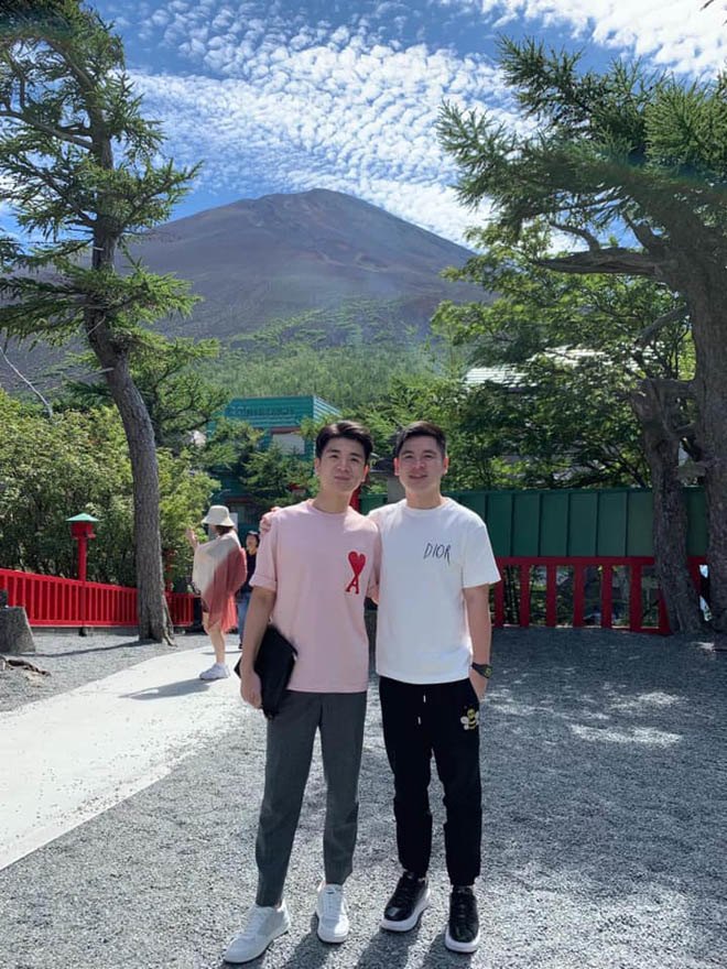 Thiếu gia Việt là chủ tịch trẻ nhất của một đội bóng nổi tiếng, có khối tài sản khổng lồ - 4