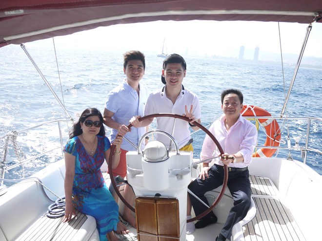 Thiếu gia Việt là chủ tịch trẻ nhất của một đội bóng nổi tiếng, có khối tài sản khổng lồ - 5