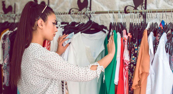 Đi shopping mà cứ mắc những sai lầm này, bảo sao chị em mua về rồi cất luôn trong tủ - 7