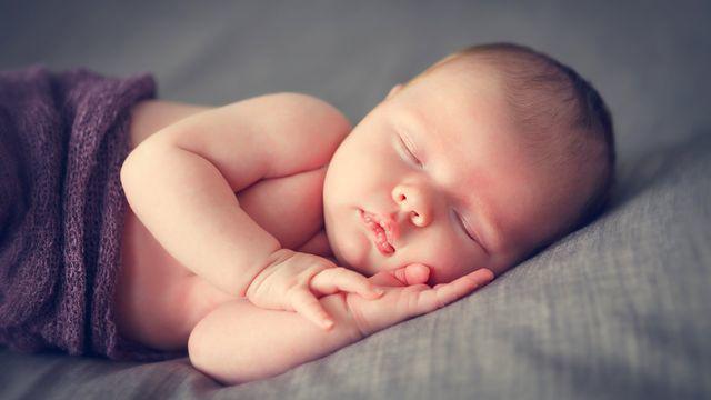 4 tư thế ngủ của trẻ không chỉ nguy hiểm mà còn ngầm báo sức khỏe đang có vấn đề - 3