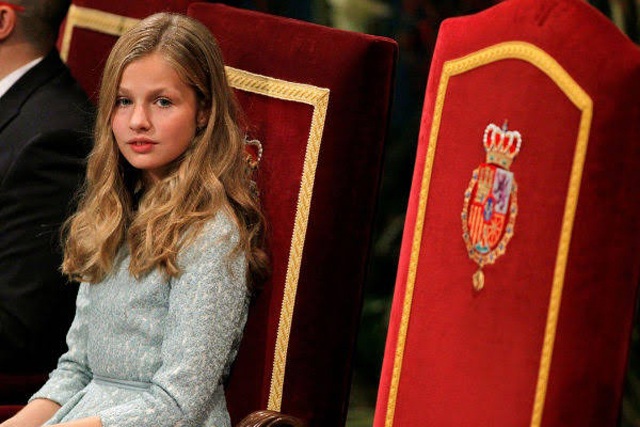 Công chúa Tây Ban Nha: Nữ vương tương lai nhỏ tuổi nhất châu Âu, càng lớn càng xinh đẹp - 4
