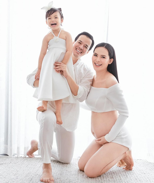 Cả showbiz Việt đi đẻ, vẫn còn sót lại 3 mỹ nhân kịp sinh con trong năm 2020 - 8