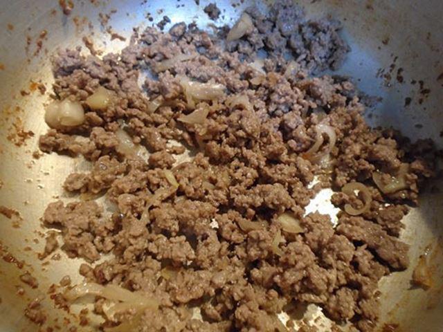 3 cách nấu cháo thịt bò bằm cho bé thơm ngon đậm đà, vừa miệng - 3