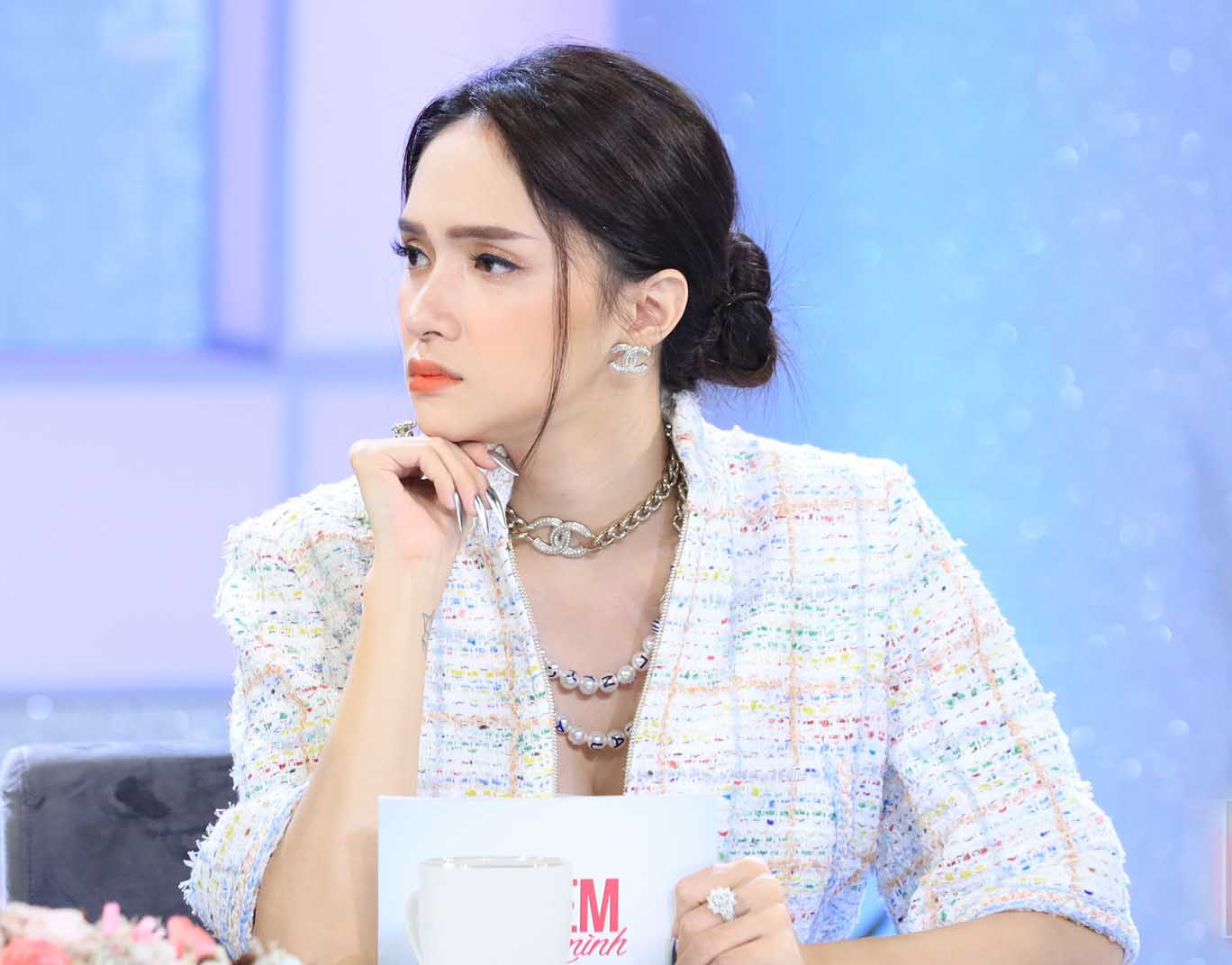 Phát ngôn của Hương Giang khi bị công kích dữ dội hơn vì nghi dàn dựng clip amp;#34;dằn mặtamp;#34; anti-fan - 3