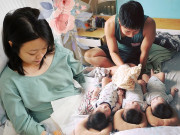 Bà bầu - 8X mang tam thai thế giới cũng hiếm thấy, danh tính người chồng "không phải dạng vừa"