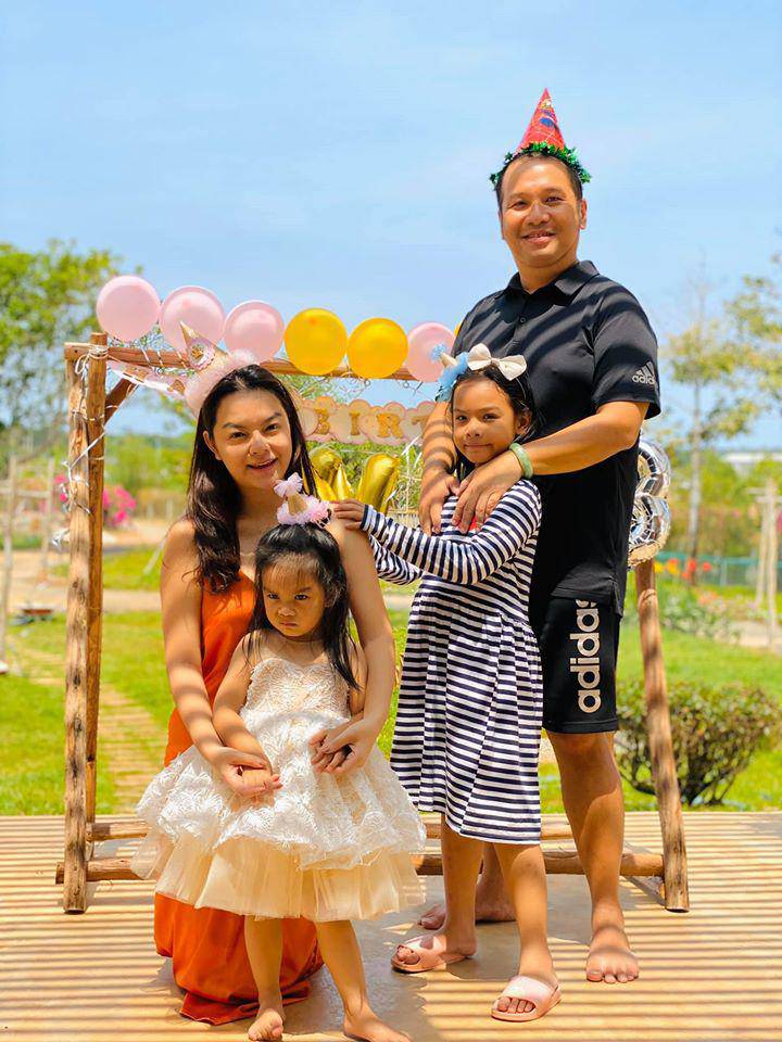 Phạm Quỳnh Anh cùng Quang Huy bất ngờ tái hợp vì con, biểu cảm cả 3 cực hạnh phúc - 5