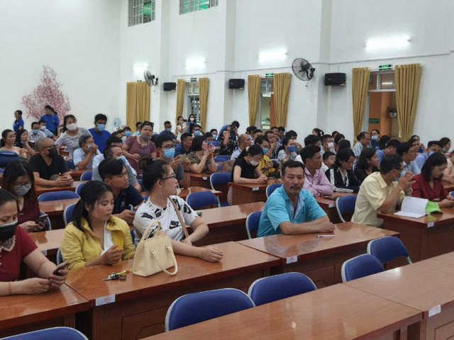 Lùm xùm bữa ăn tại Trường Tiểu học Trần Thị Bưởi: Phụ huynh yêu cầu Hiệu trưởng từ chức