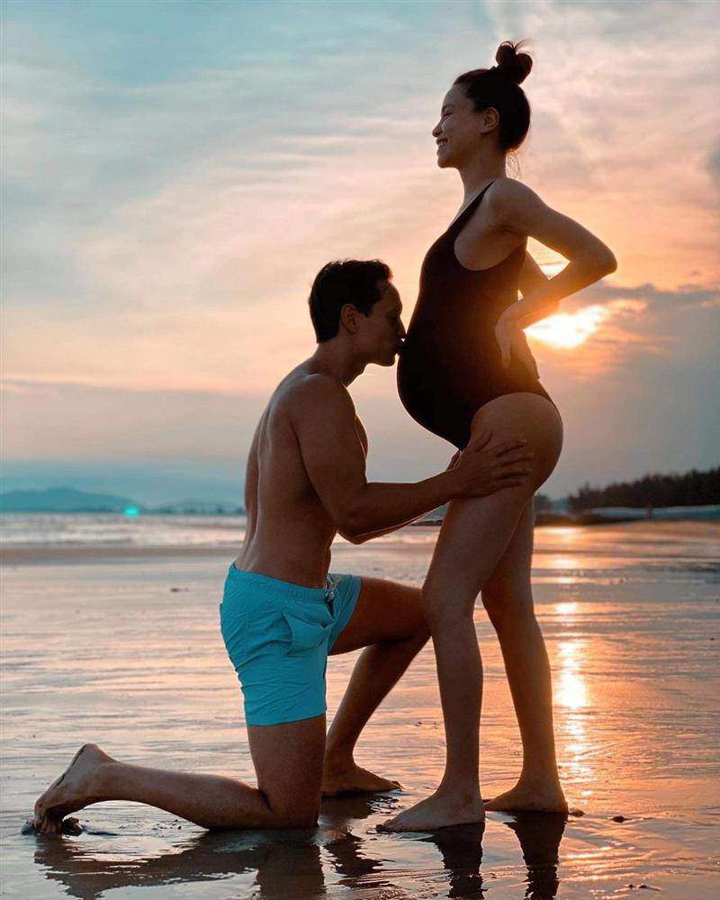 HOT: Hồ Ngọc Hà đã amp;#34;vỡ chumamp;#34;, sinh đôi 1 trai 1 gái - 3