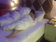 Tin tức - Tin tưởng uống thuốc kích dục bạn gái đưa, sáng hôm sau chàng trai sốc nặng khi tỉnh dậy