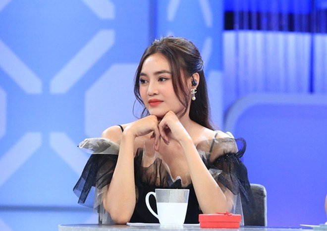 Lan Ngọc cũng bị bệnh đường sinh sản giống Hari Won, suýt amp;#34;không được làm mẹamp;#34; - 1