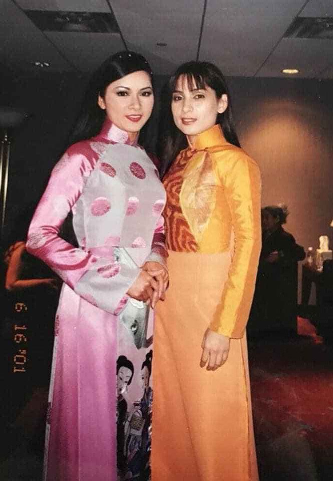 Nhan sắc 2 nữ hoàng Bolero tuổi U50: Như Quỳnh từng xuống dốc phong độ, Phi Nhung ngày càng trẻ hoá - 3