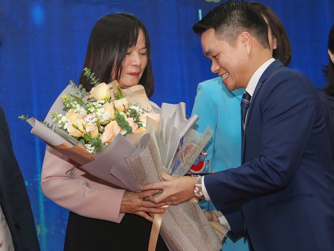 Sự cố nhớ đời của MC Thành Trung, đi dẫn quên quần và cát-xê đầu thấp không ngờ - 8