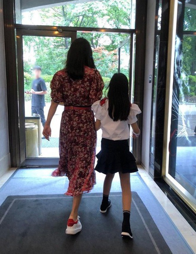 Sướng như con sao: Học trường học phí hơn nửa tỷ mỗi năm, 3 tuổi đã lên tạp chí - 11