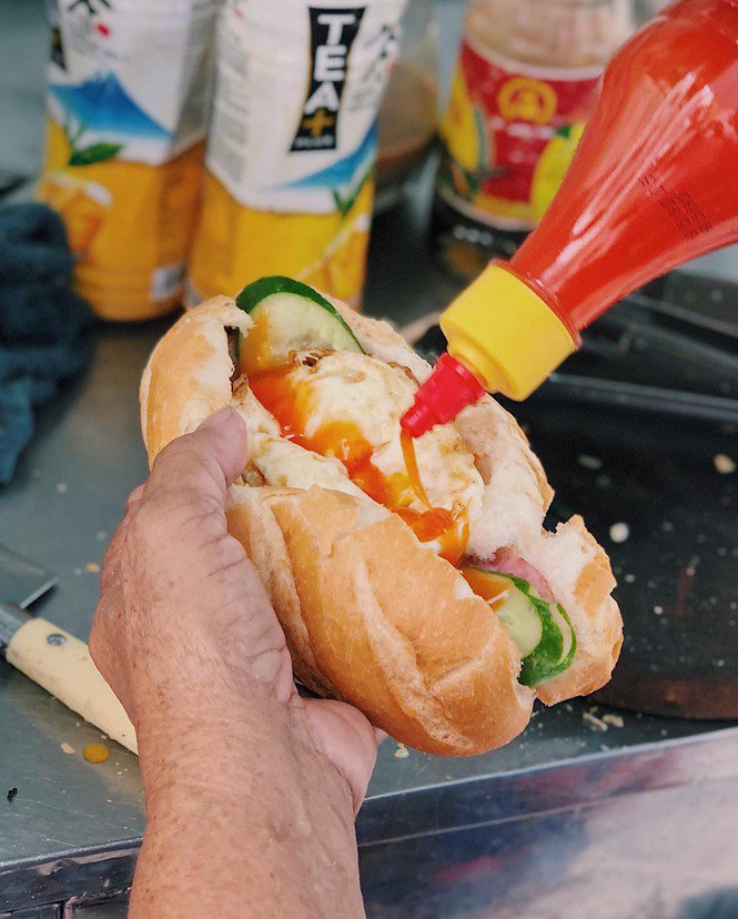 Món ngon Sài Gòn: Bánh bèo ngon xỉu và bánh mì “ngủ gật” thấy là thương - 6