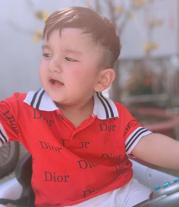 9X đẻ non con lai giống hệt Đặng Văn Lâm, lúc ra đời nhỏ như chai nước - 7