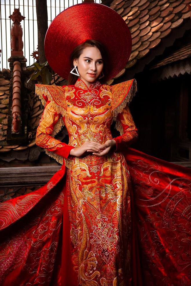 Hoa khôi Khánh My đội mấn khổng lồ quyền lực, đẹp như bà hoàng - 1