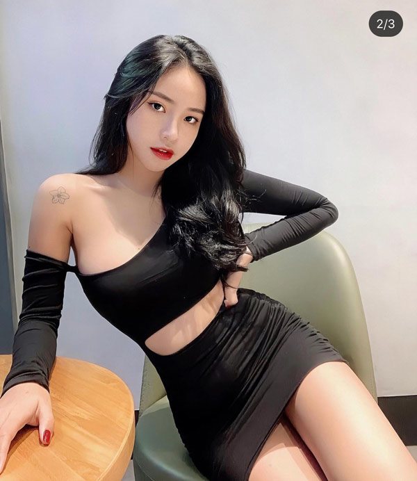 Hồi hộp trước vòng một chực trào khỏi chiếc áo nhỏ xíu của hot girl 2K - 3