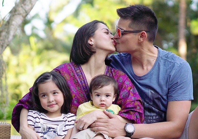 Mới khoe ảnh thời bé, mỹ nhân đẹp nhất Philippines đã amp;#34;thua đauamp;#34; trước con gái - 7