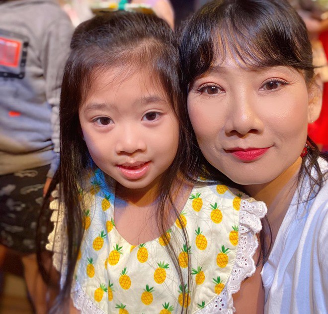 Hình ảnh bụ bẫm của con gái diễn viên Mai Phương hiện tại, bé cay mắt nhận ra giọng mẹ - 1