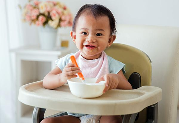 Trẻ mấy tháng ăn được váng sữa và nên ăn bao nhiêu là tốt nhất cho bé? - 3