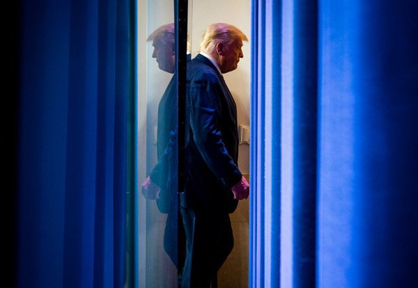 Tin tức 24h: Ông Trump làm điều chưa Tổng thống Mỹ nào từng làm, nỗ lực lật ngược tình thế - 1