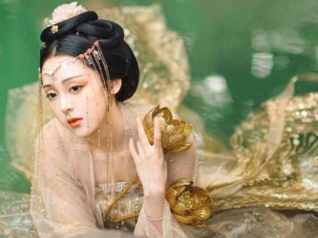 Mẹ ruột Võ Tắc Thiên: 44 tuổi mới lấy chồng, gần 90 tuổi vẫn nuôi trai trẻ trong nhà