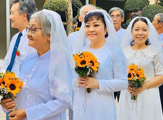 Nghệ sĩ Hương Lan: Tan vỡ hôn nhân 7 năm và đám cưới ở tuổi 63 bao người ngưỡng mộ - 6