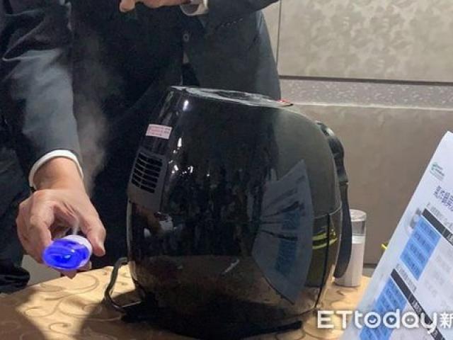 Nồi chiên không dầu thải khói dầu gấp 1525 lần, làm cách này để an toàn hơn cho sức khỏe