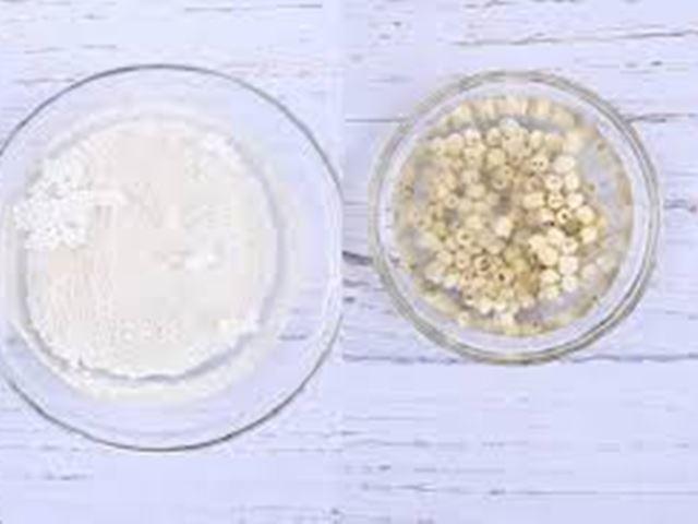 Cách nấu cháo gà ác hạt sen cho bé siêu đơn giản - 2