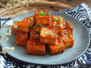 Bếp Eva - Đậu phụ rán không mãi cũng chán, đem sốt chua ngọt thế này đánh bay cả nồi cơm