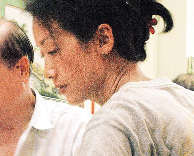 Từ chối lời cầu hôn của Lưu Đức Hoa lấy amp;#34;thường dânamp;#34;, mỹ nhân chịu bạo hành suốt 10 năm - 17