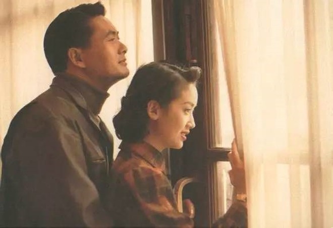 Từ chối lời cầu hôn của Lưu Đức Hoa lấy amp;#34;thường dânamp;#34;, mỹ nhân chịu bạo hành suốt 10 năm - 9