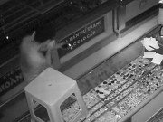 Clip Eva - Chủ tiệm bạc trình báo bị trộm đột nhập, cuỗm tài sản hơn 1 tỷ đồng