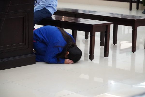 Hé lộ bức thư gửi mẹ trong phiên tòa xét xử mẹ và cha dượng bạo hành con đến chết - 1