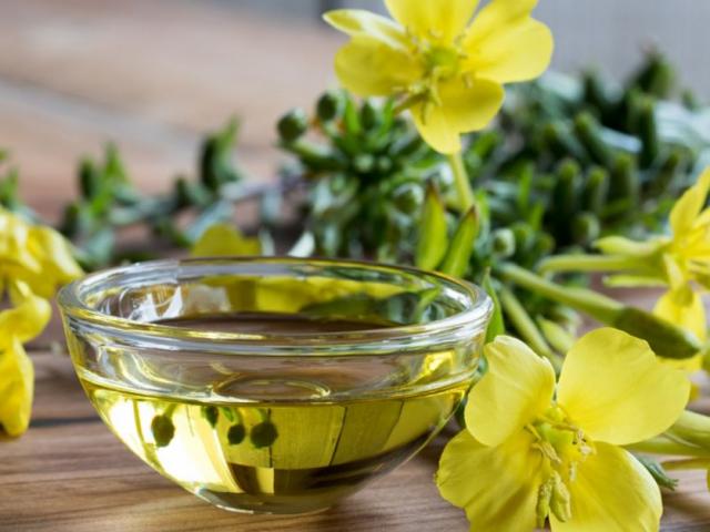 Tinh dầu hoa anh thảo có tác dụng gì? Tác dụng phụ khi uống tinh dầu hoa anh thảo