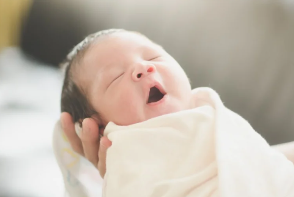 Thời gian ngủ của trẻ sơ sinh từ 0 - 12 tháng tuổi và cách giúp bé ngủ ngon - 3