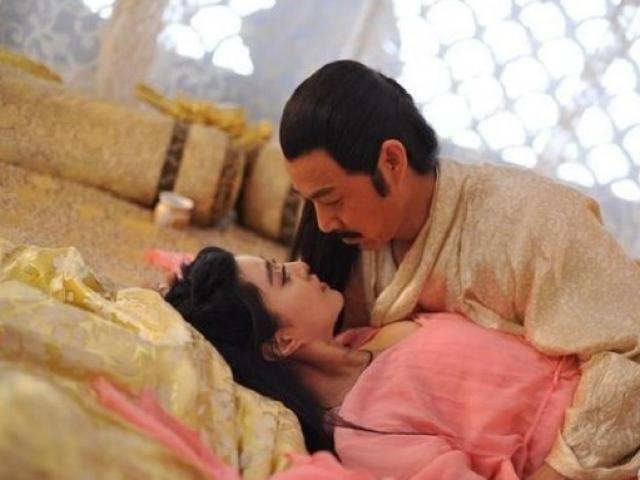 Tại sao Hoàng đế thường đoản thọ dù sống sung sướng, có phi tần mỹ nữ vây quanh?