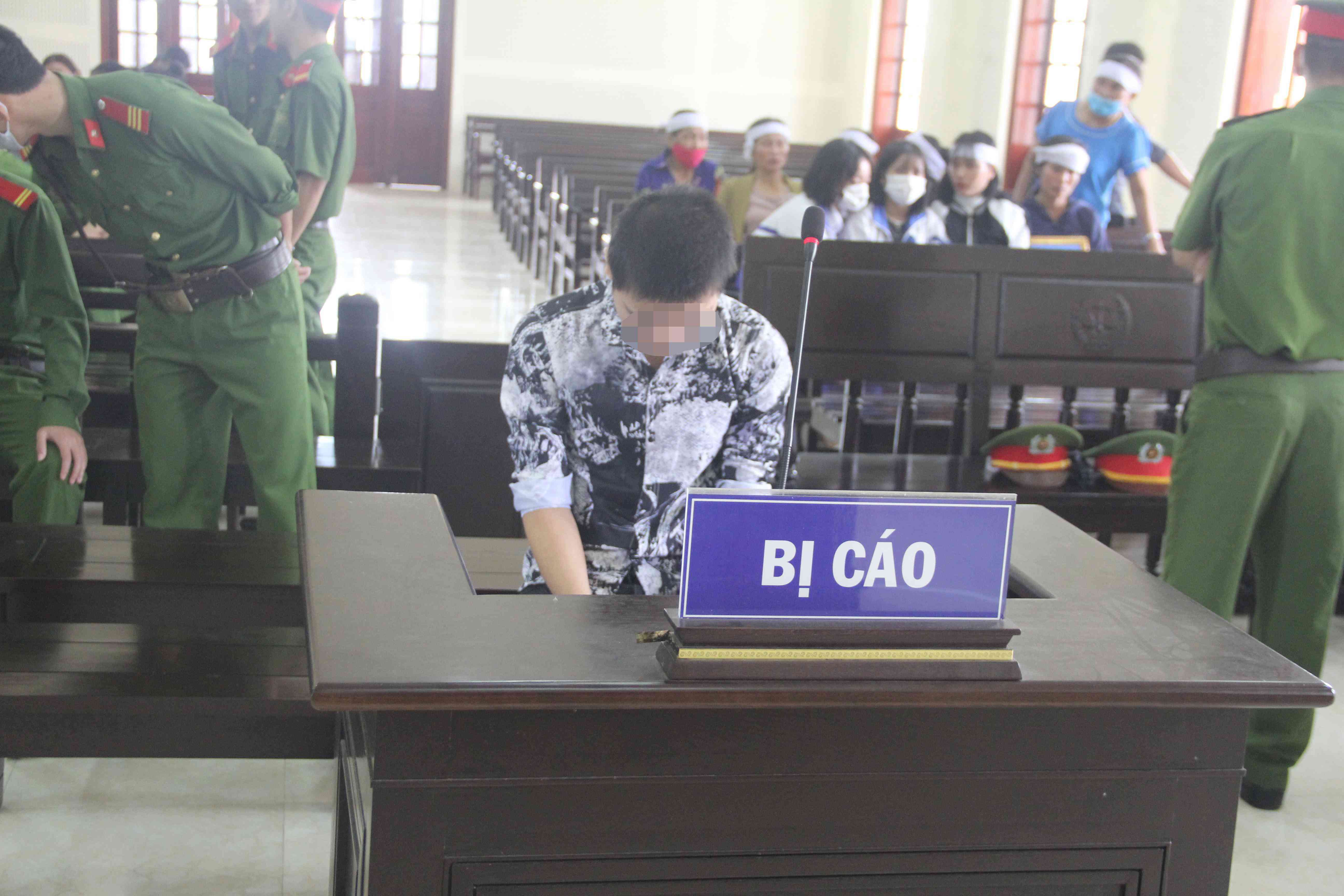 Nỗi đau tột cùng của người mẹ có con 5 tuổi bị nam sinh sát hại dã man - 1