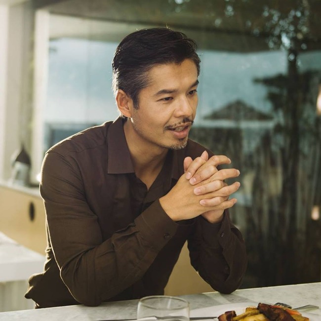 Mỹ nam đóng amp;#34;cảnh nóng sập giườngamp;#34;: Tôi từng hẹn hò với 5 người, hơi kỹ trong tình yêu - 4