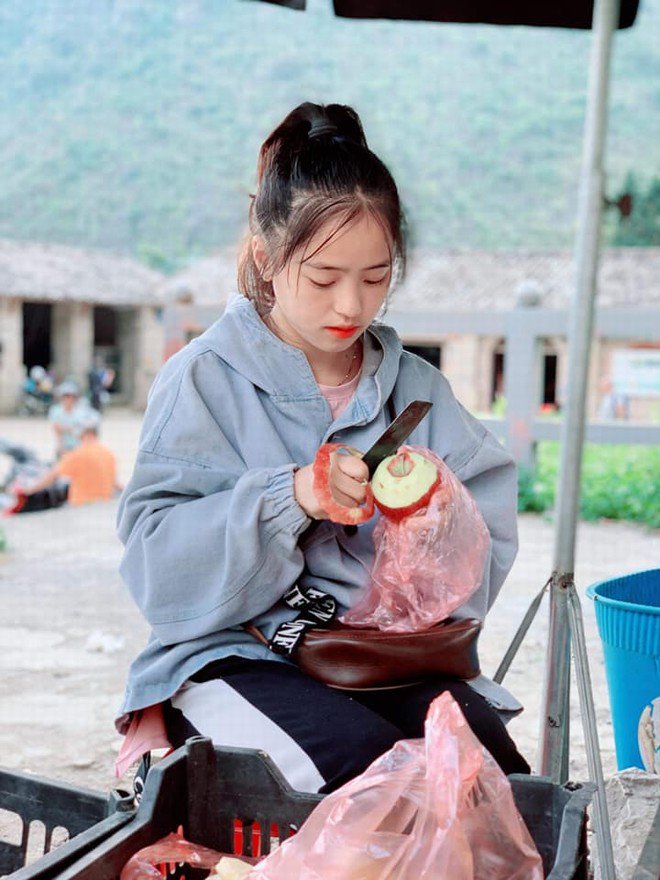 amp;#34;Cô bé bán lêamp;#34; ở Hà Giang gây sốt MXH 2 năm trước giờ ra sao? - 9