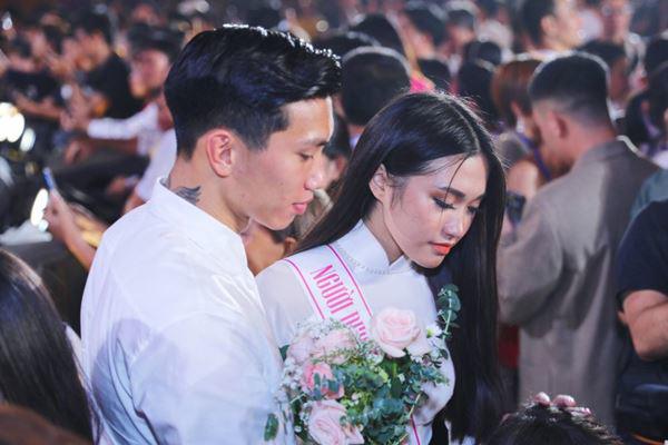 Nhà ở quê của cầu thủ lương 500 triệu/tháng, nghi vấn yêu người đẹp Hoa hậu Việt Nam - 1